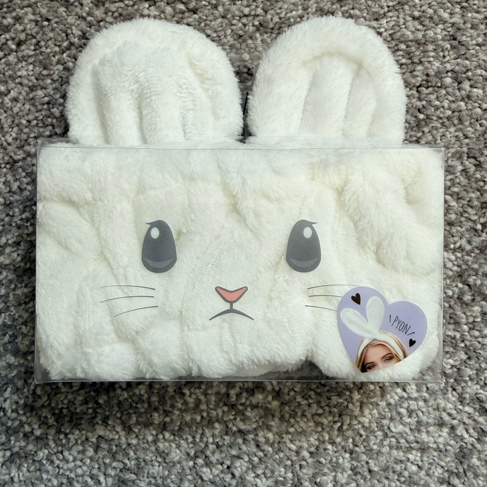 2 Cute Bunny Headbands in White and Grey